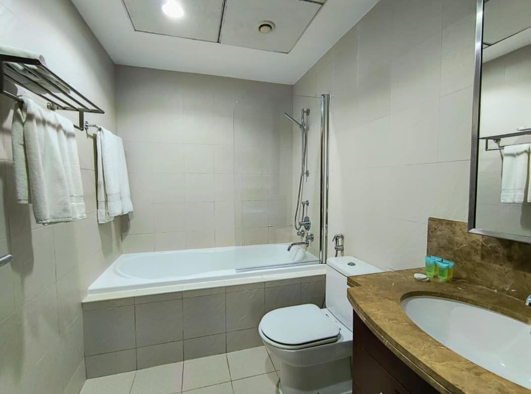 Trinity Holiday Homes - Standpoint Tower Downtown Dubai Ngoại thất bức ảnh